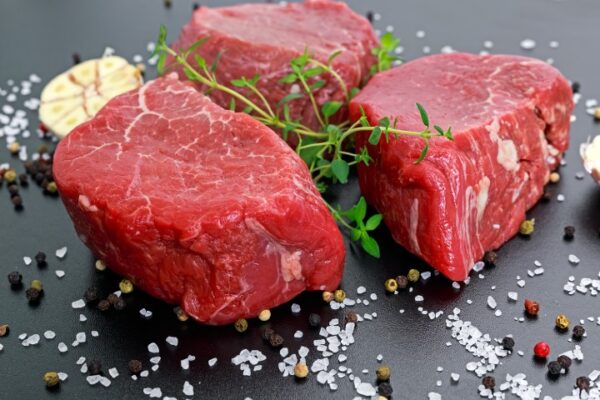 Fresh,Raw,Beef,Steak,Mignon,,With,Salt,,Peppercorns,,Thyme,,Garlic
